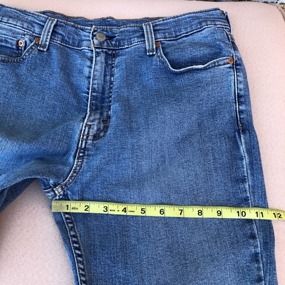 Levi’s Cotton Blend Medium Wash Straight Leg Jeans W36 L32 - Picture 12 of 15